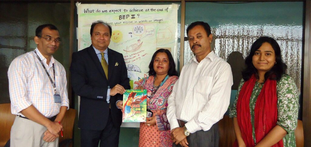 Read more about the article SSG Handed Over Reading material To BRAC