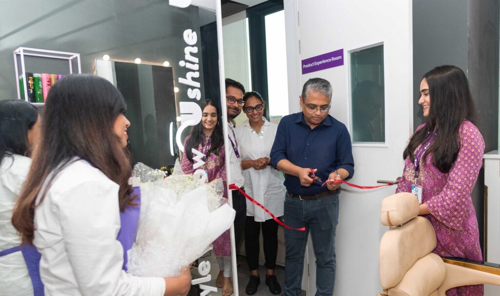 You are currently viewing Unilever Bangladesh inaugurates hair salon at corporate office for female employees.