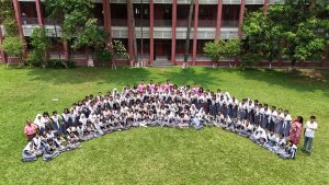 Read more about the article Riding the Wave of Change: Unilever Bangladesh’s AwareWave Campaign educates 1000 students on Plastic Waste Management