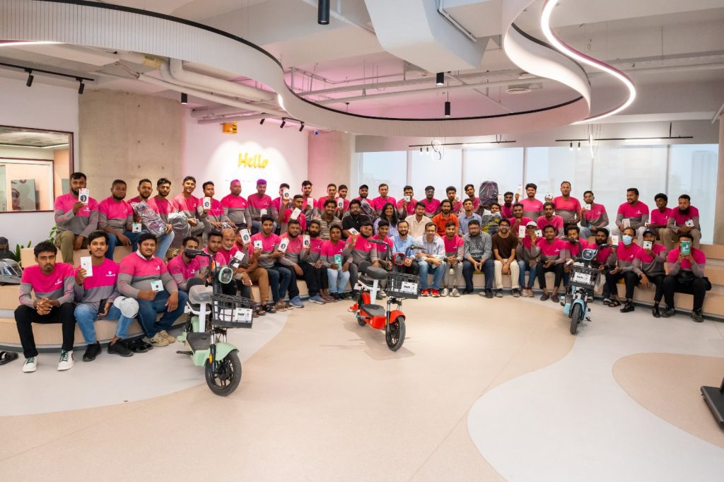 Read more about the article Foodpanda Rewards Riders: Top Performers Receive E-bikes, Smartwatches, and Essential gears